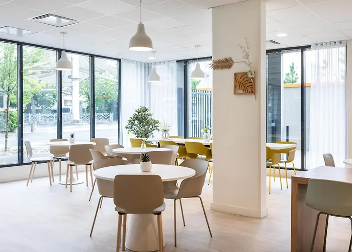 Oh Activ Aparthotel Nîmes