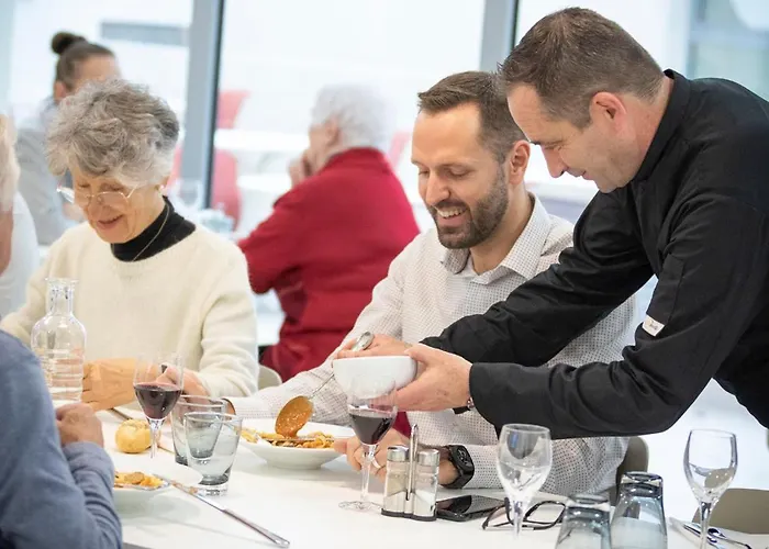 Oh Activ アパートホテル